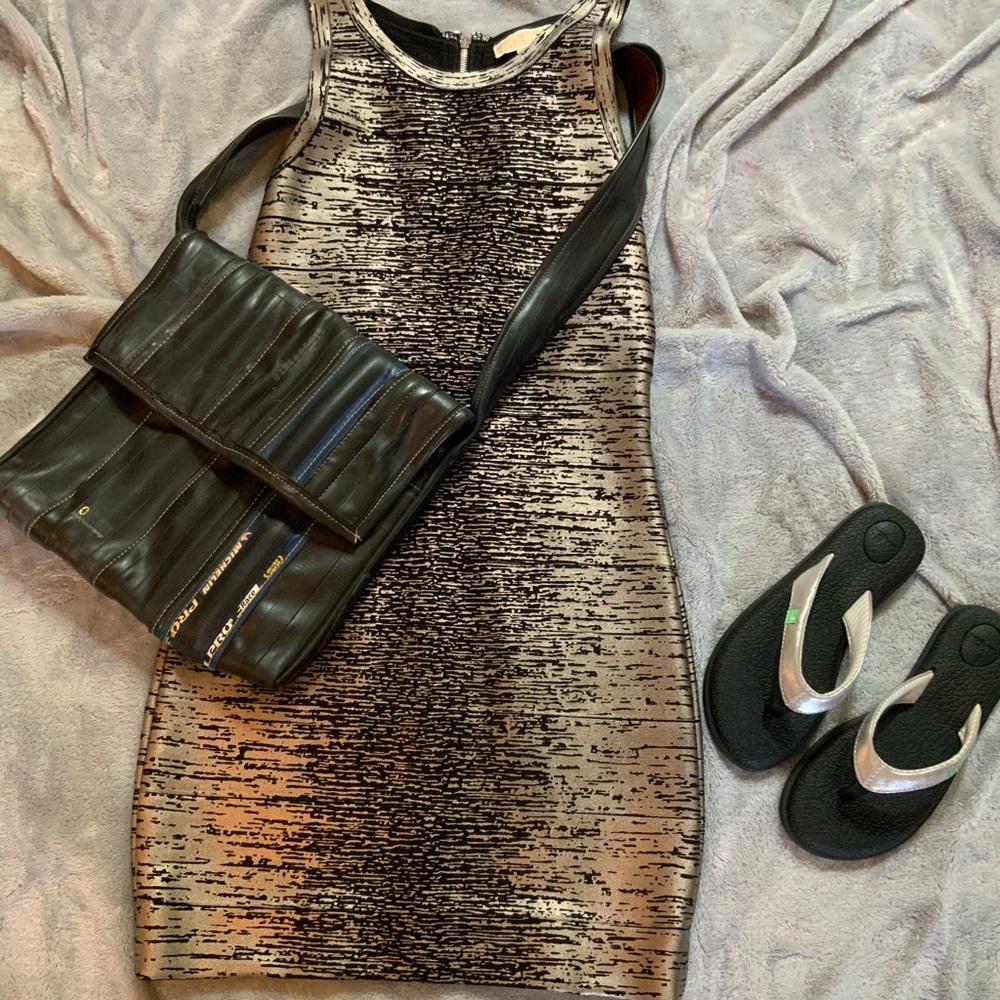 👗👗SHOWSTOPPING NEOPRENE DRESS - Picture 3 of 6